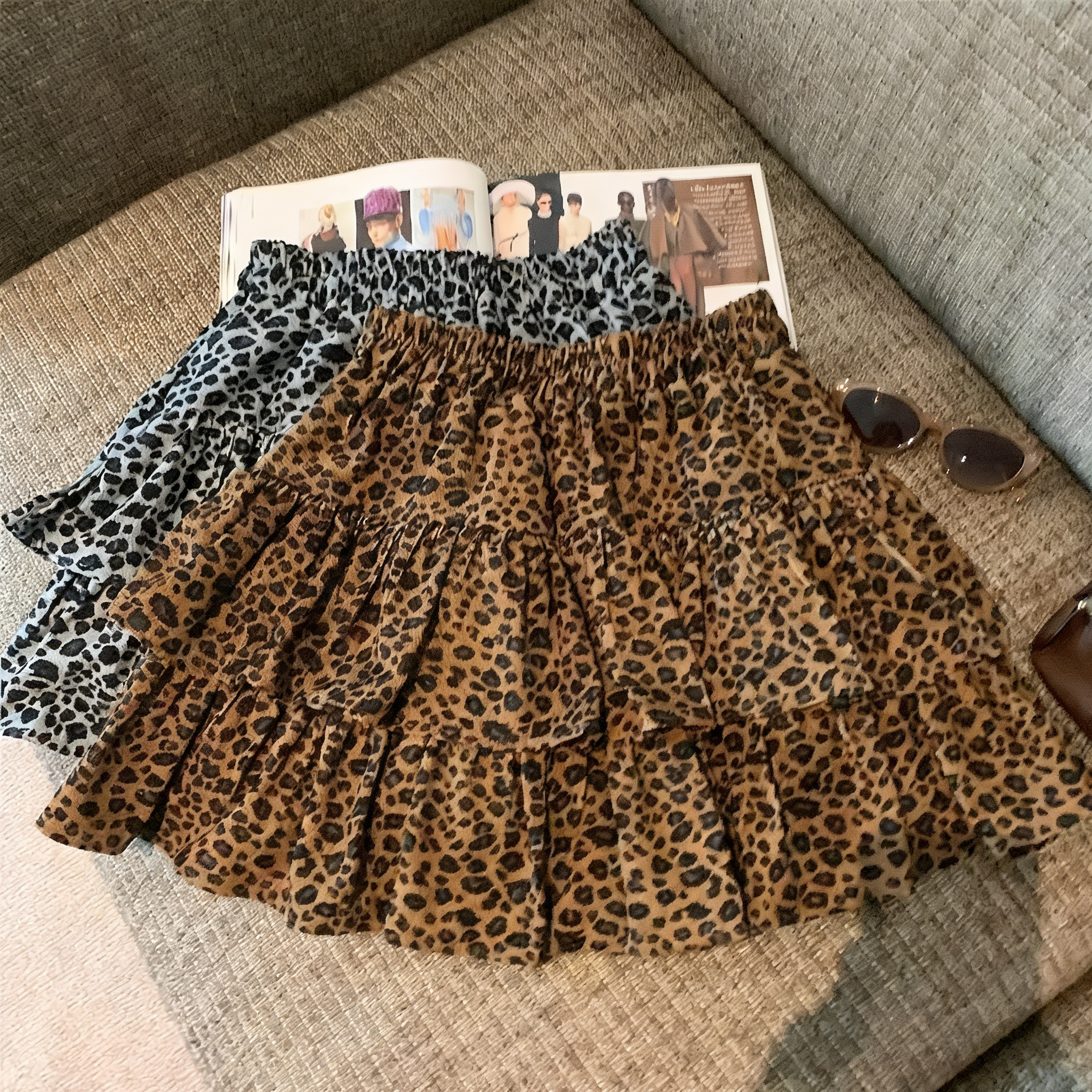 Leopard print pleated skirt