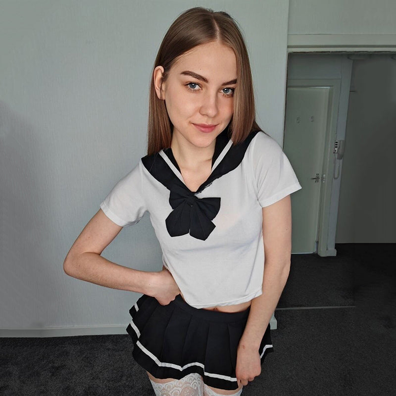 Student bow pleated skirt