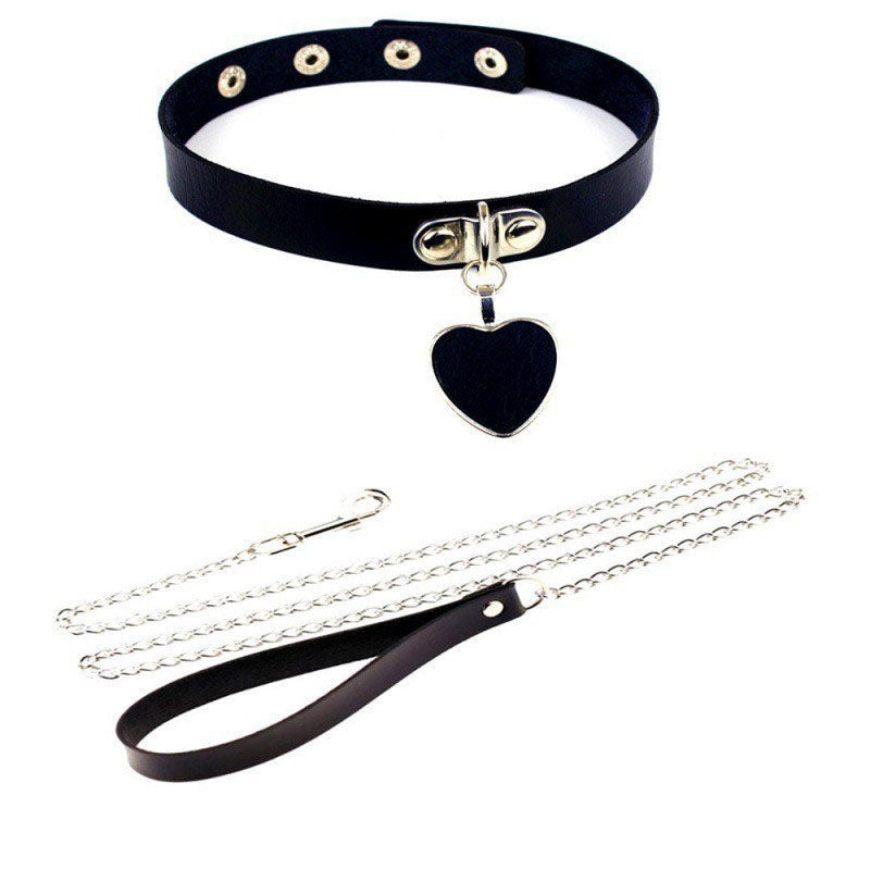 Love collar with traction chain