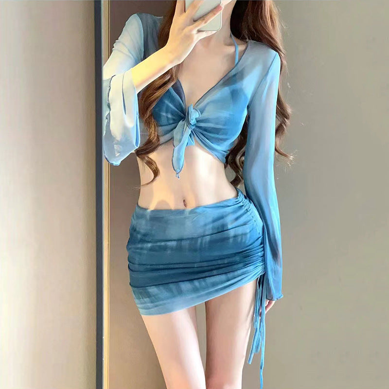 Long-sleeved fashionable printed swimsuit