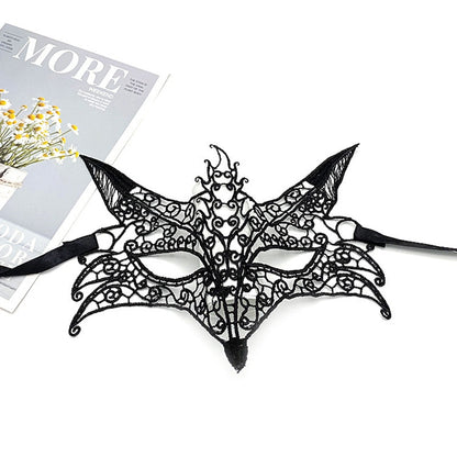 Half-face masquerade lace mask