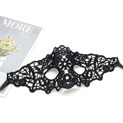 Half-face masquerade lace mask