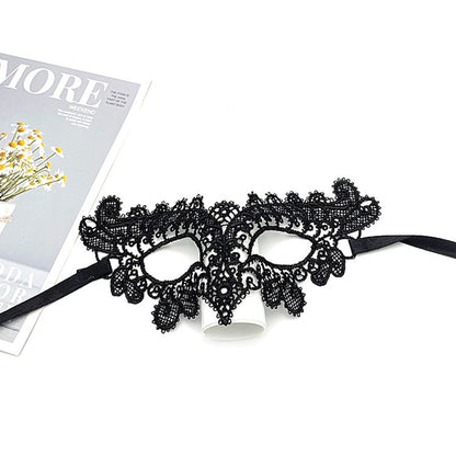 Half-face masquerade lace mask