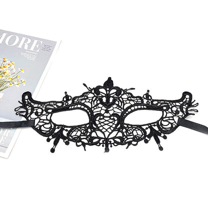 Strap-on masquerade black lace mask