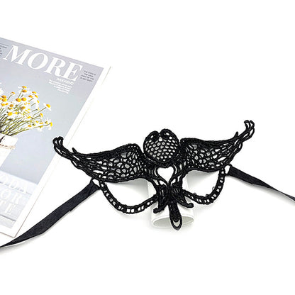 Strap-on masquerade black lace mask