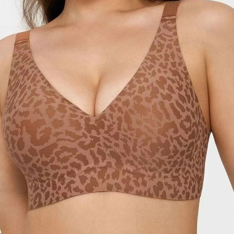 Seamless wire-free bra