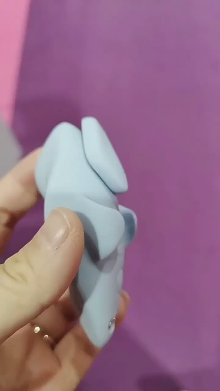 Invisible magnetic multi-frequency vibration massager